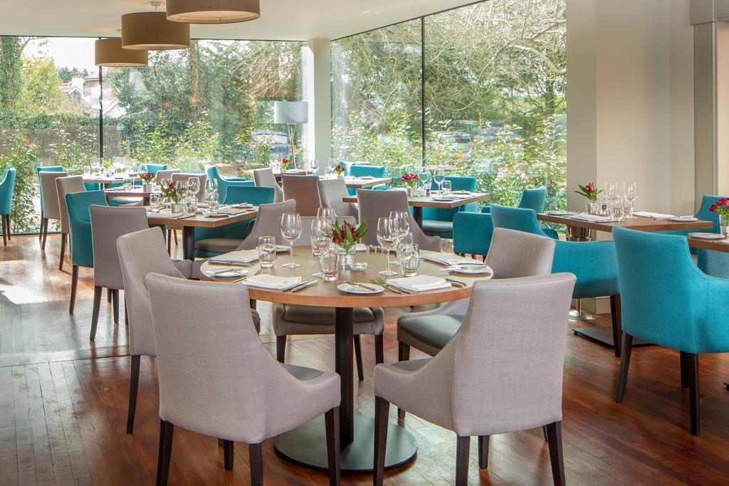 The Chequers Inn Beaconsfield Extérieur photo